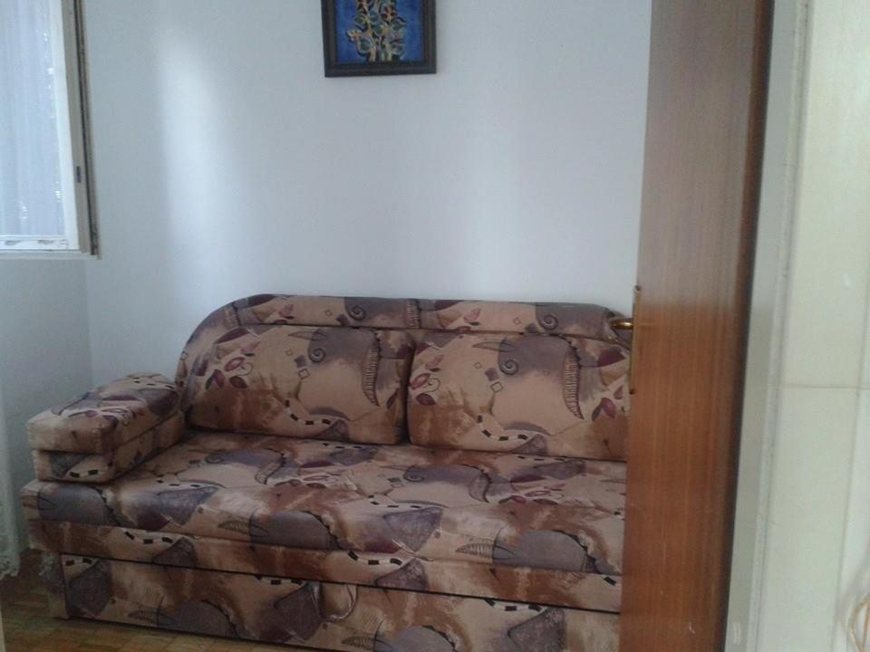 Appartement Apartman On The Beach - Nemira, Omiš Extérieur photo