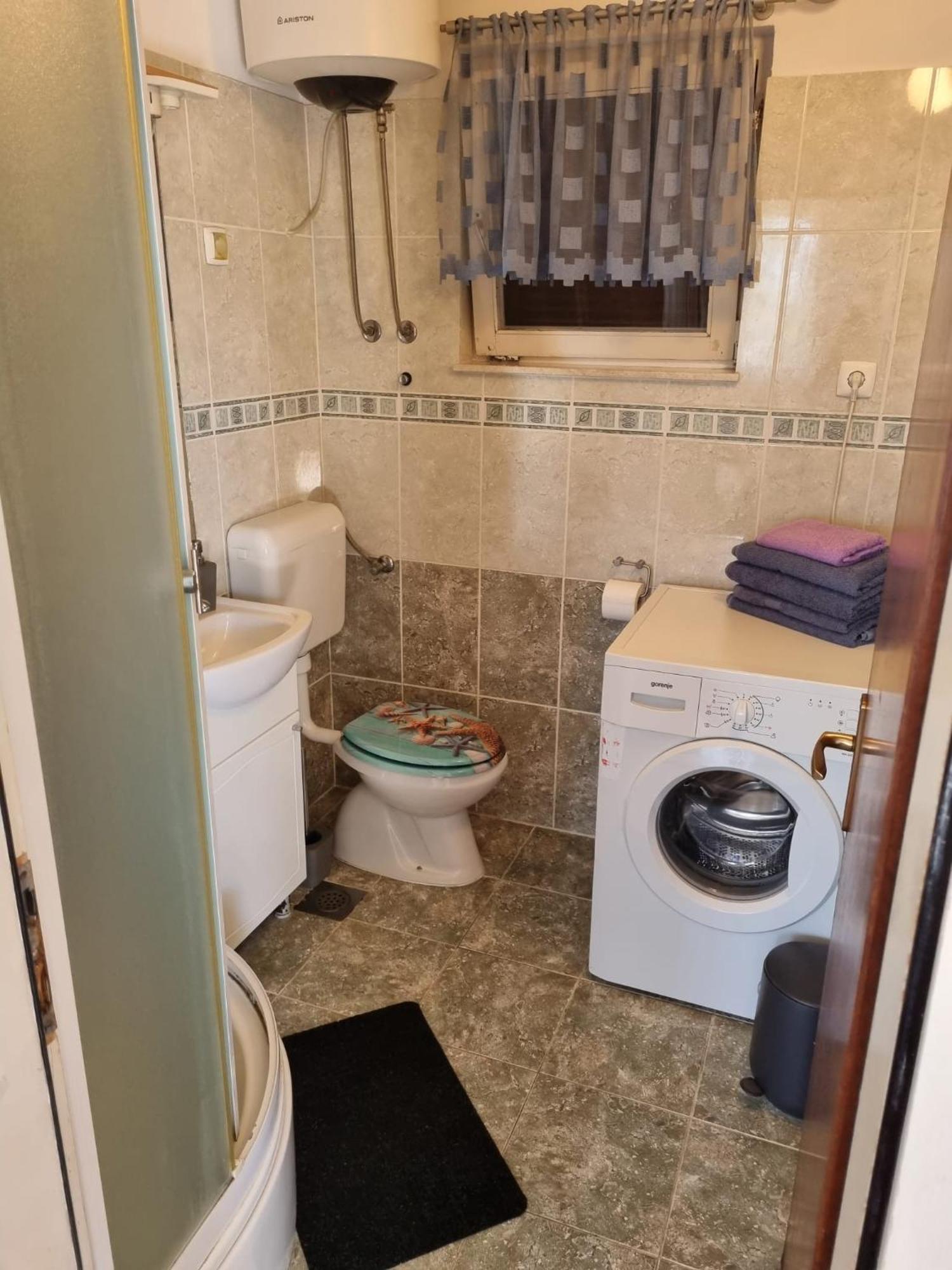 Appartement Apartman On The Beach - Nemira, Omiš Extérieur photo